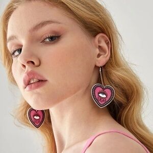 Tarryn AnnIllustration Eye Pattern Heart Decor Drop Earrings
